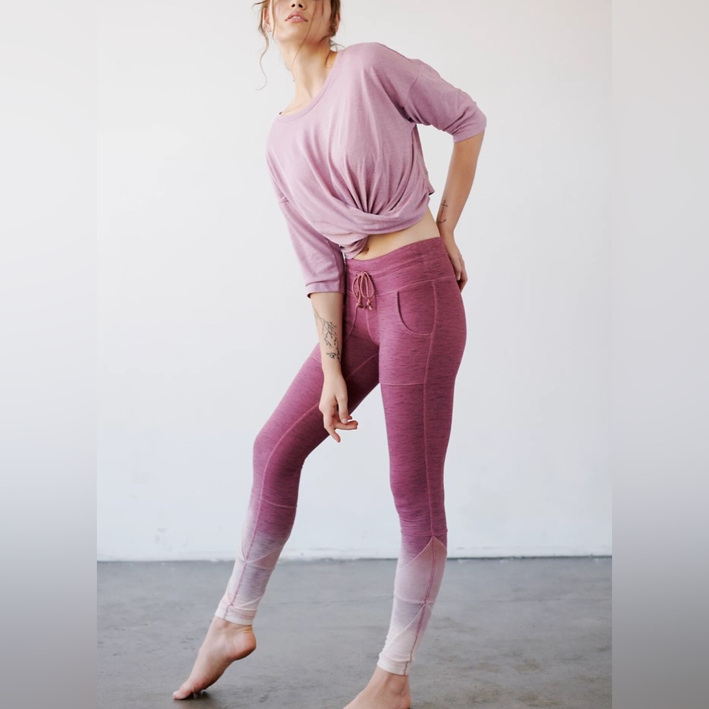 Free People Movement Keyoto pink leggings XS NWT